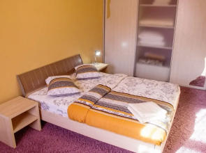 Apart Kiev Turgenevskaya 65