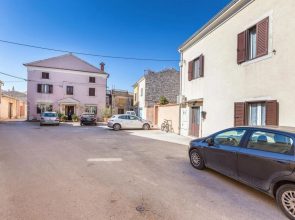 Awesome Home in Vodnjan With Wifi and 2 Bedrooms