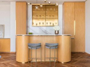 Отель Voco Dubai Monaco The Heart of Europe