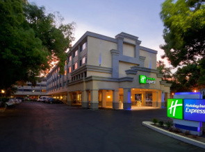 Holiday Inn Express Sacramento Convention Center