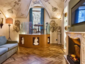 Duomo Luxury Florence Apartment