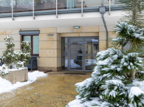 Ludwinowska Cozy Apartment by Renters