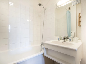 Kyriad Montpellier Centre - Antigone