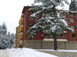 Eliza Apartment Sequoia