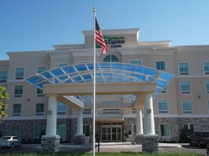 Holiday Inn Express & Suites Columbus - Easton Area by IHG