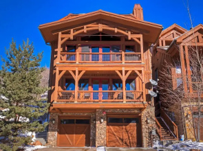 Lux Mountain Lodge - Walking Distance To Main St