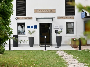 Campsite & Holiday Resort Medveja Apartments