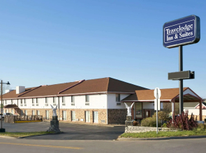 Travelodge Inn & Suites by Wyndham Muscatine