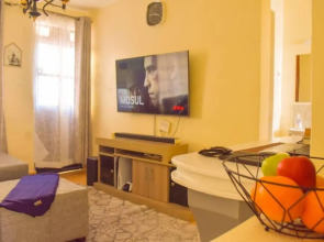 Modern, Spacious* stunning view *1 BR~ 15min town