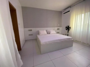 A Newly Furnished 2 Bedroom Apartment