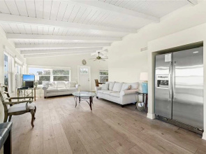 Coastal Charm, 2 Bedrooms, Ocean Front, Sleeps 6