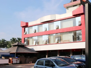 OYO 23423 Hotel Malabar Palace