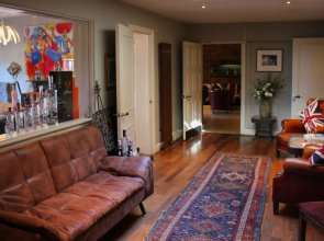 Verzon House