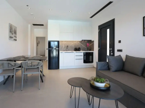 Limi Deluxe Suites
