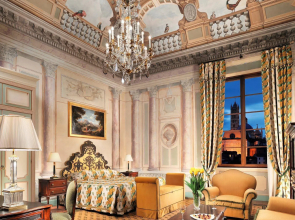 Grand Hotel Continental Siena – Starhotels Collezione