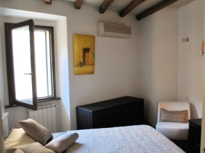 Modern Design in Trendy Trastevere 2 Brs 2 Baths and Terrace by RedAwning