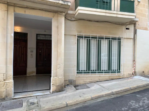 4 bedroom apartment near Sliema seafront