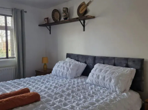 Amani 2-bed Bungalow - Sleeps 4 - Pet Friendly
