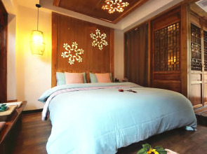 Floral Hotel·Yicheng Yijia Hotel(Dongda store of Zhangjiajie National Forest Park)