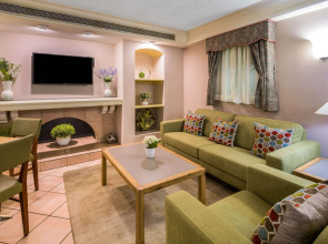 Days Inn by Wyndham San Diego Vista