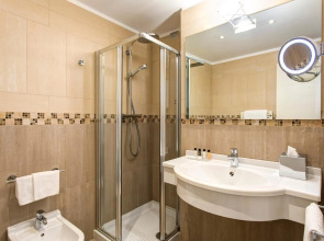 The Grass Serviced Suites by At Mind