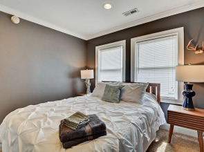 Spacious 4BR House Near Prime Downtown!