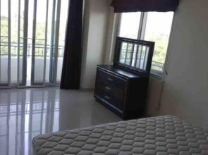 Penthouse with a view, 3 bedr apt with a pool