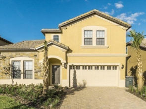 Stunning 8 Bedroom 6 Bath Pool Home at Windsor at Westside Resort