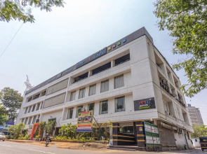 Kjsp Seasons Hotel