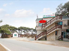 Taean Beach Green Pine Pension