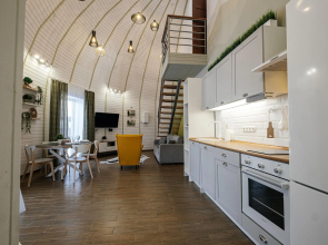 Circumnavigation of the Chalet