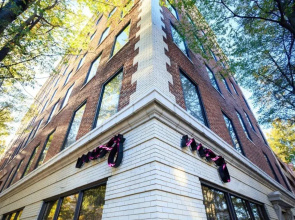 Moxy Richmond Downtown