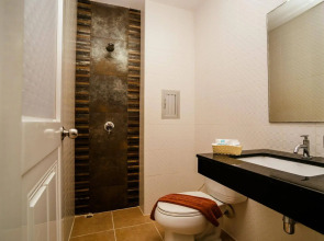 OYO 75321 Gemma Patong