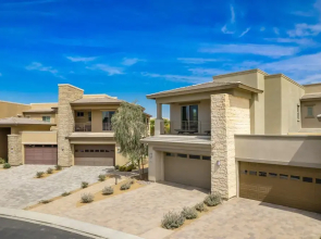 A Luxurious Oasis Experience in Desert Palm