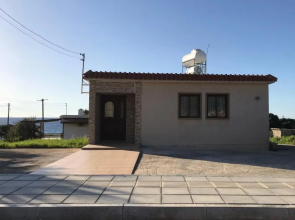 Pomos Small Sunny House