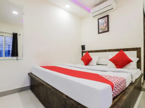 H R Inn by OYO Rooms