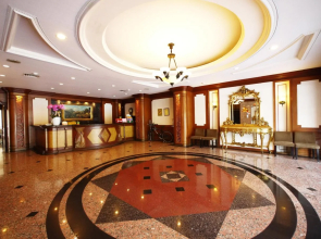 Emperor Hotel