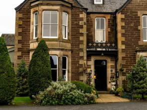 Yann's at Glenearn House