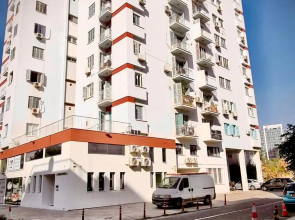 Newly Renovated Super-Chic Apartment