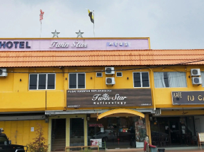 Twin Star Hotel