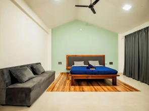 Commune18 Resorts