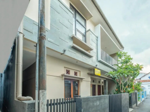 SPOT ON 2080 Rumah Kita Residence