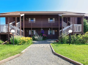 Mtn Views & Pool Access: Lake Memphremagog Condo!