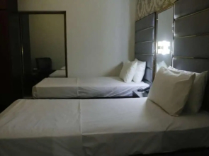 Red Fort Hotel Lahore