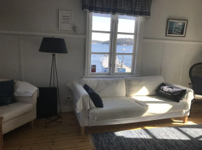 Hostel Lotsen