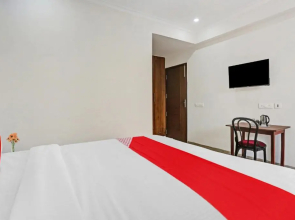 Flagship Unicorn Rooms Near Omaxe Celebration Mall