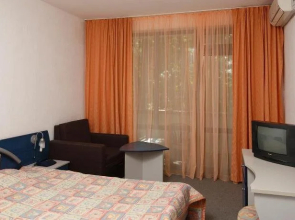Elmar Hotel