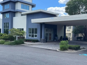 Best Western Premier Plainview-Long Island Hotel