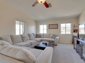 Boat Parking: Family-friendly Lake Havasu Ranch!