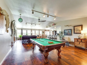 Soldotna Home w/ Yard, Walk to Kenai River!
